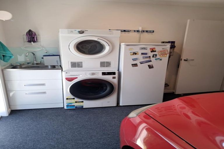 Photo of property in 5 Lance Way, Papamoa, 3118