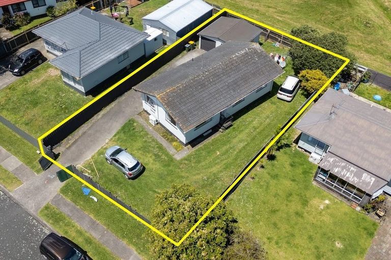 Photo of property in 16 Palermo Place, Clover Park, Auckland, 2023