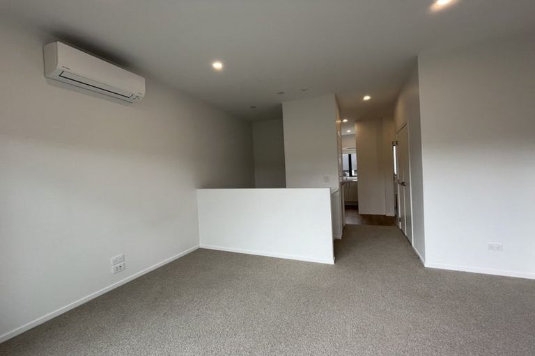Photo of property in 10/28 Westgate Drive, Westgate, Auckland, 0614