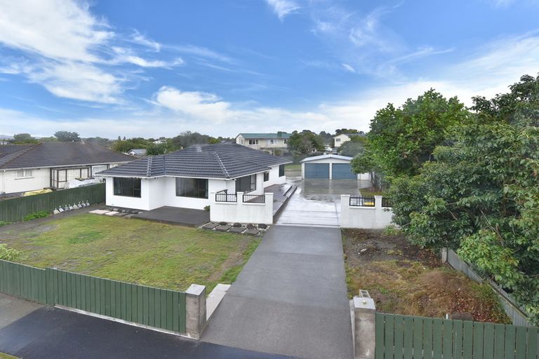 Photo of property in 33 Bournemouth Crescent, Aranui, Christchurch, 8061