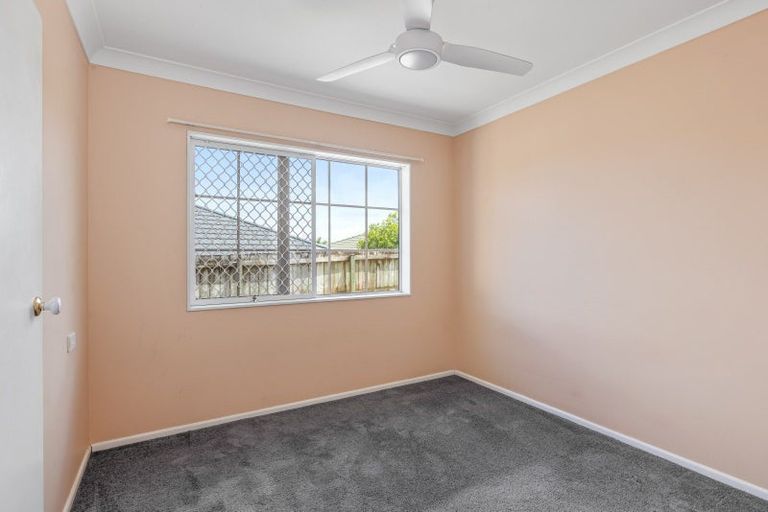 Photo of property in 75 Kath Hopper Drive, Orewa, 0931