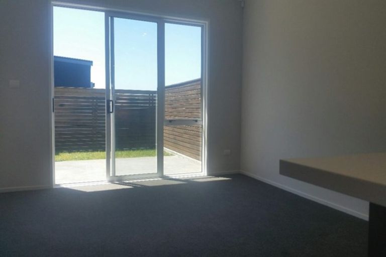 Photo of property in 2b Makura Road, Long Bay, Auckland, 0630
