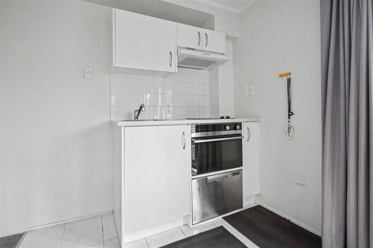 Photo of property in 24a/30 Westward Ho, Glen Eden, Auckland, 0602