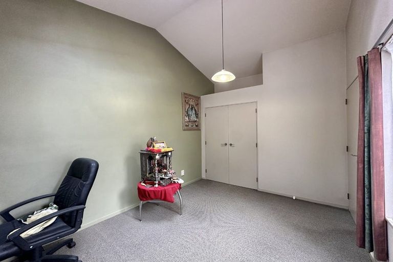 Photo of property in 36 Todman Street, Brooklyn, Wellington, 6021