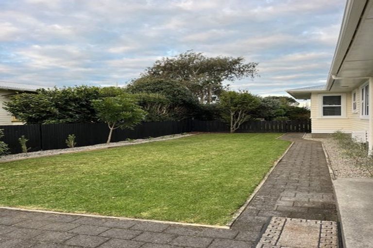 Photo of property in 67 Record Street, Fitzroy, New Plymouth, 4312