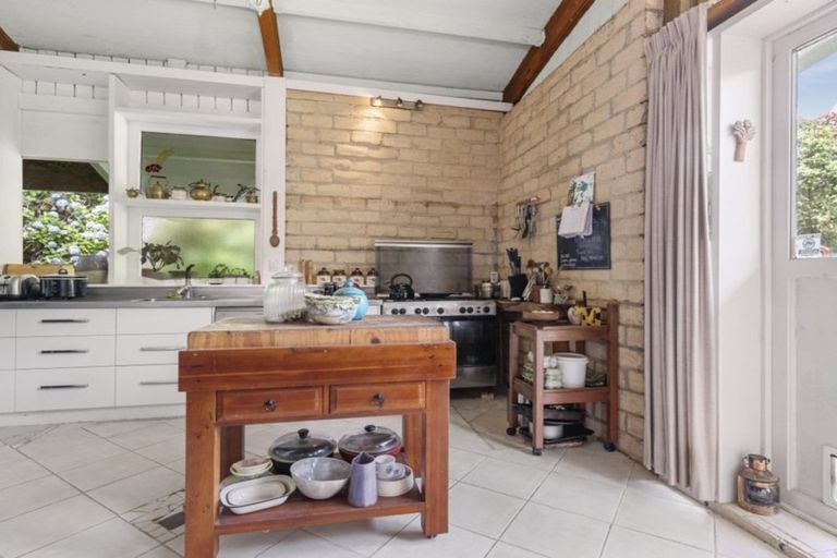 Photo of property in 950 Matakana Valley Road, Whangaripo, Wellsford, 0972