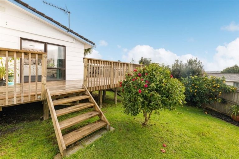 Photo of property in 1/25 Clearview Heights, Ranui, Auckland, 0612