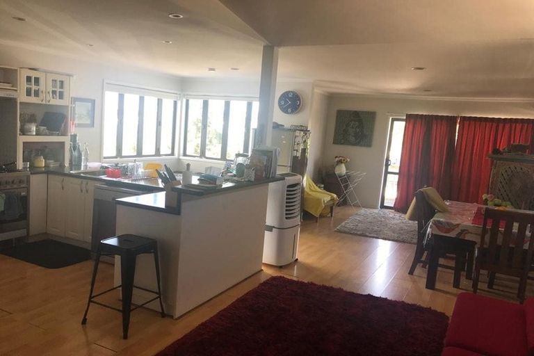 Photo of property in 30 Ellis Avenue, Mount Roskill, Auckland, 1041