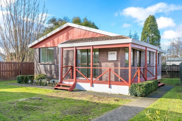 Photo of property in 4b Kentucky Crescent, Nawton, Hamilton, 3200