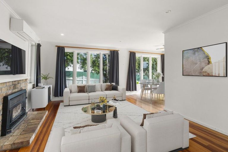 Photo of property in 6 Grainger Road, Te Atatu South, Auckland, 0610