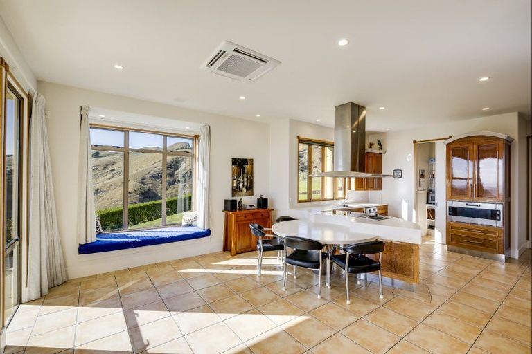 Photo of property in 245 Te Mata Peak Road, Havelock North, 4130