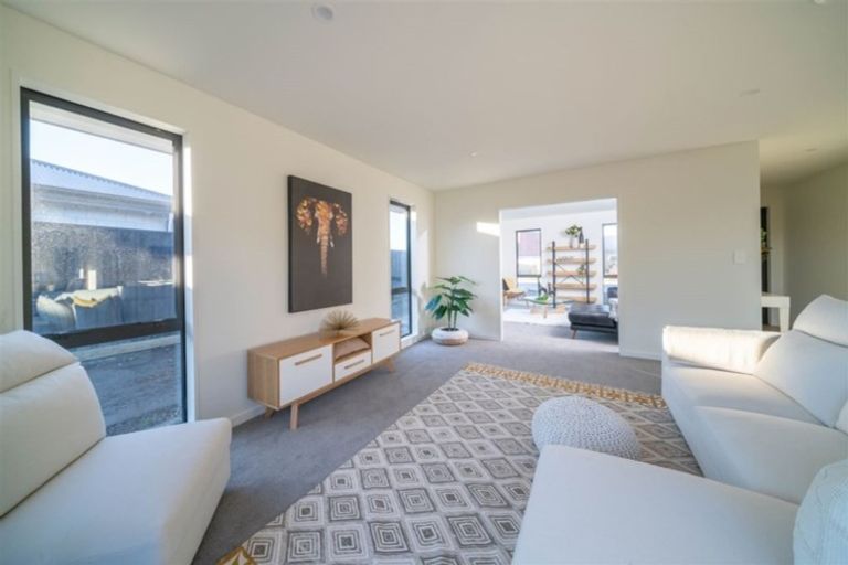Photo of property in 84 Riverstone Drive, Riverstone Terraces, Upper Hutt, 5018