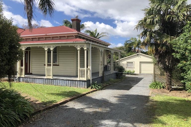 Photo of property in 31 Second Avenue, Avenues, Whangarei, 0110