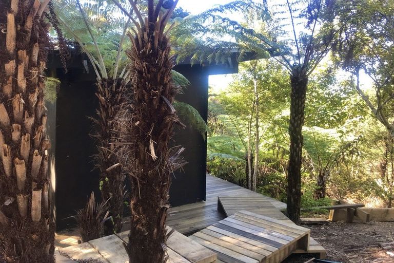 Photo of property in 455 Tuateawa Road, Tuateawa, Coromandel, 3583