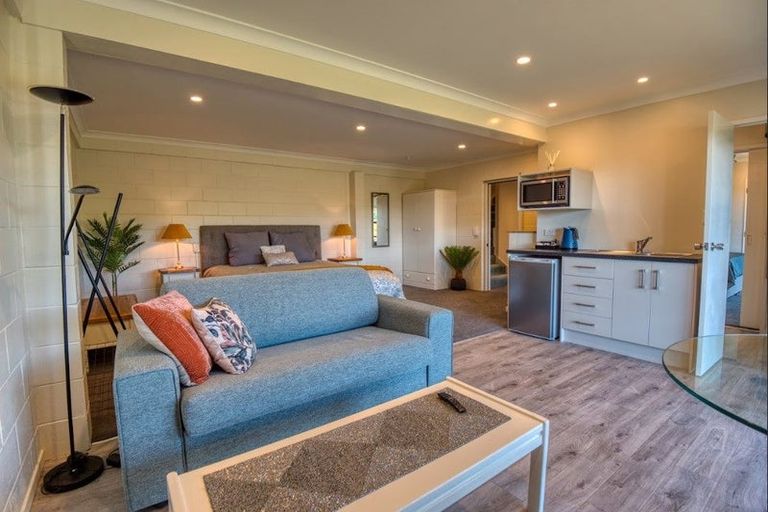 Photo of property in 50 Hillcrest Road, Otumoetai, Tauranga, 3110