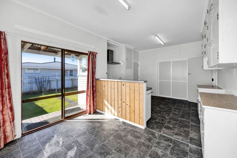 Photo of property in 49 Cloten Road, Stratford, 4332