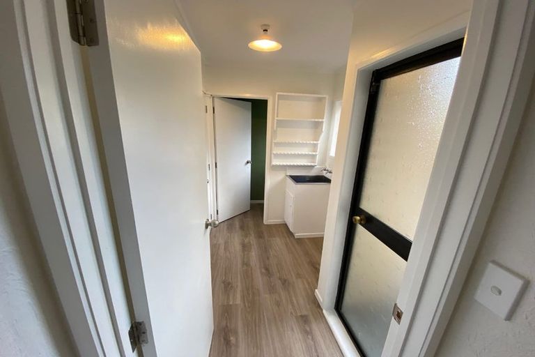 Photo of property in 1/8 Priestley Drive, Bucklands Beach, Auckland, 2014