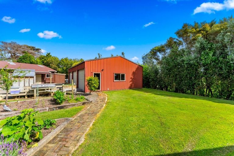 Photo of property in 817 Kaipara Flats Road, Kaipara Flats, Warkworth, 0981