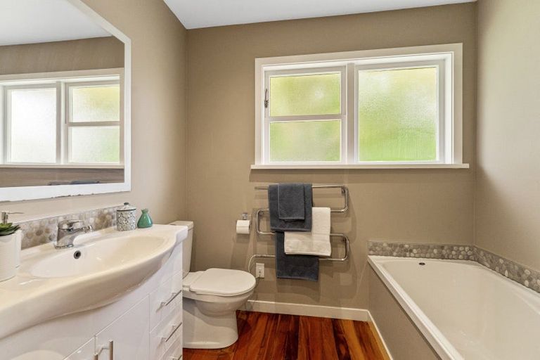 Photo of property in 210 Matai Road, Raumati Beach, Paraparaumu, 5032