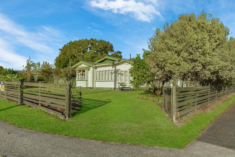 Photo of property in 24 Bank Street, Morrinsville, 3300