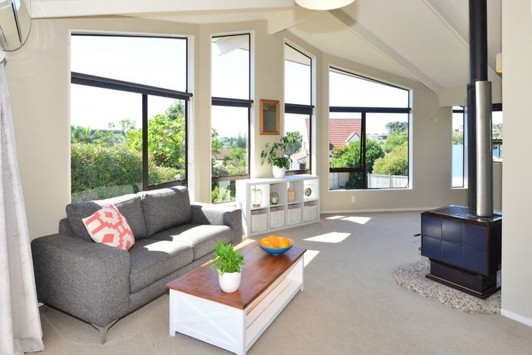 Photo of property in 45 Polkinghorne Drive, Manly, Whangaparaoa, 0930