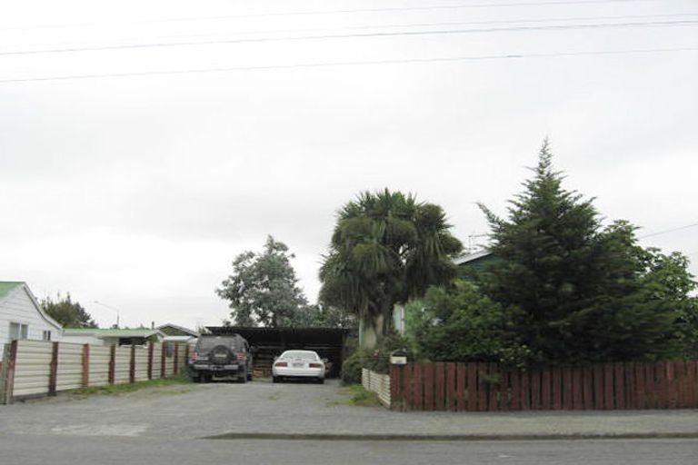 Photo of property in 86 Mcmurdo Street, Tinwald, Ashburton, 7700