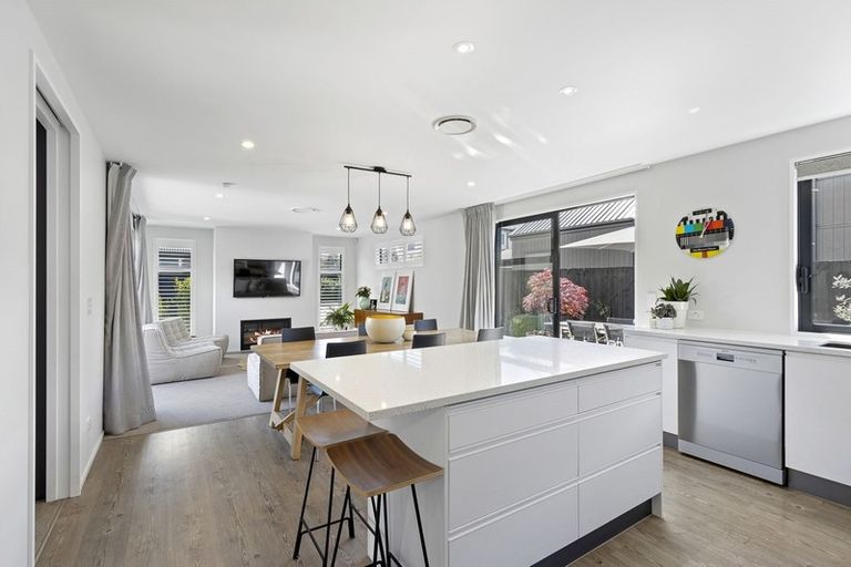 Photo of property in 15 Luxembourg Crescent, Halswell, Christchurch, 8025