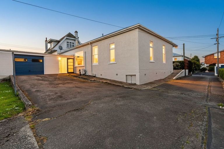 Photo of property in 4 Argyle Street, Mornington, Dunedin, 9011