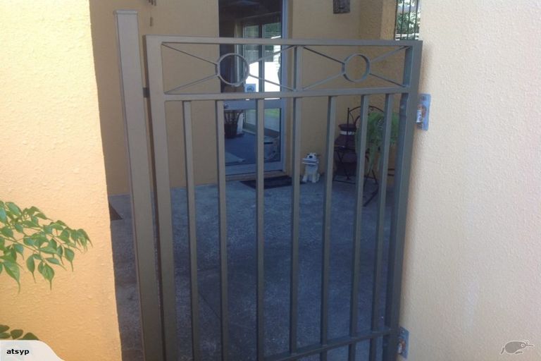 Photo of property in 21 Mace Street, Waitara, 4320