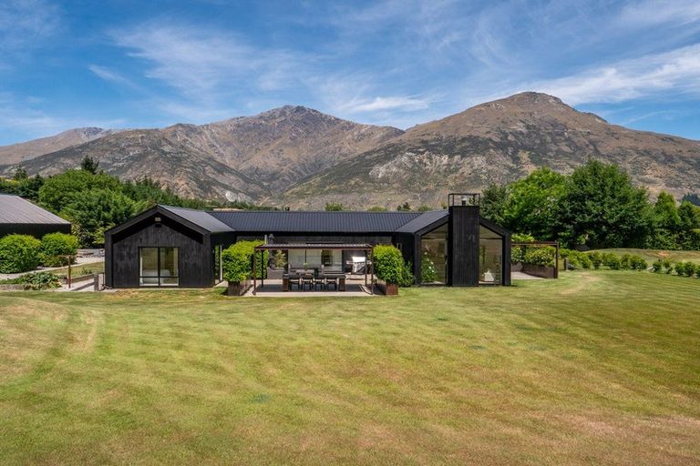 Photo of property in 46 Quarry Place, Lake Hayes, Queenstown, 9304