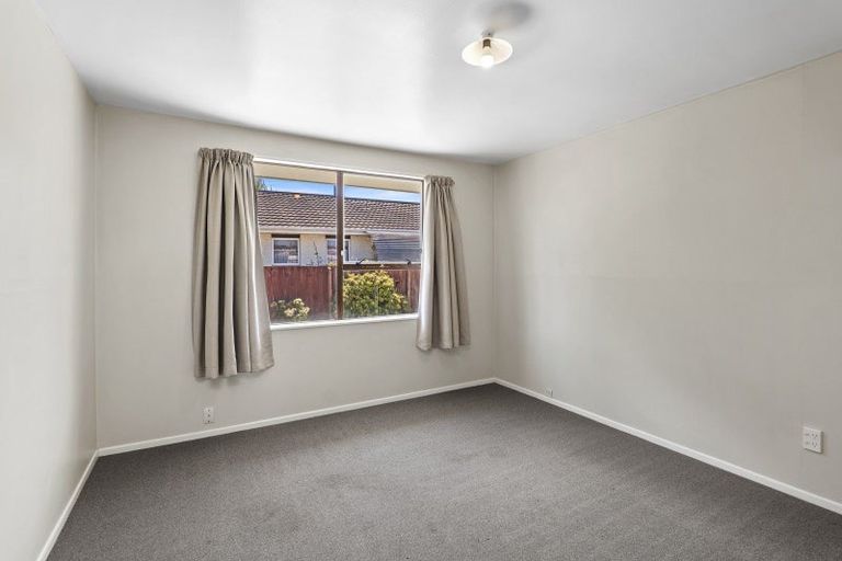 Photo of property in 1/14 Four Elms Place, Parklands, Christchurch, 8083