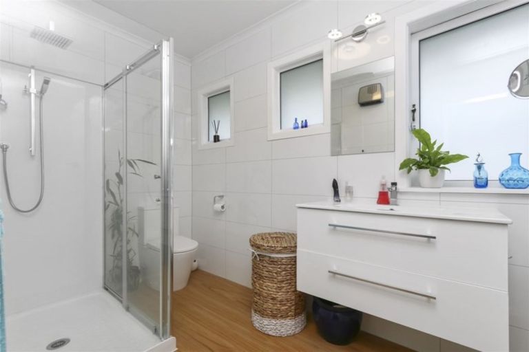 Photo of property in 1/21 Drake Street, Howick, Auckland, 2014