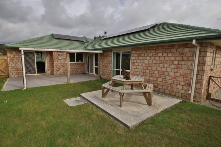 Photo of property in 2 Halyard Loop, Haruru, 0204