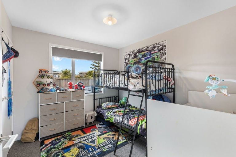 Photo of property in 36 Aratapu Street, Waitara, 4320