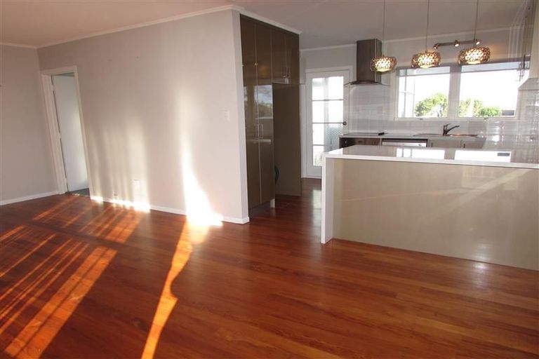 Photo of property in 2/53 Church Street, Northcote Point, Auckland, 0627