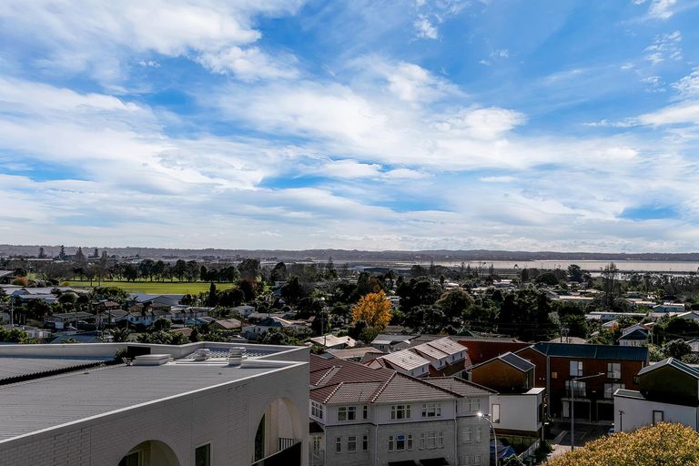 Photo of property in 1817a Great North Road, Avondale, Auckland, 1026
