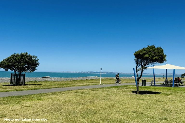 Photo of property in 407 Marine Parade, Napier South, Napier, 4110