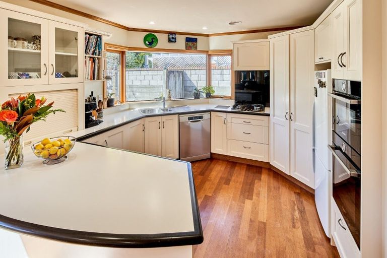 Photo of property in 1/7 Massey Avenue, Woburn, Lower Hutt, 5010