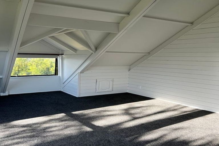 Photo of property in 15 Oreil Avenue, West Harbour, Auckland, 0618