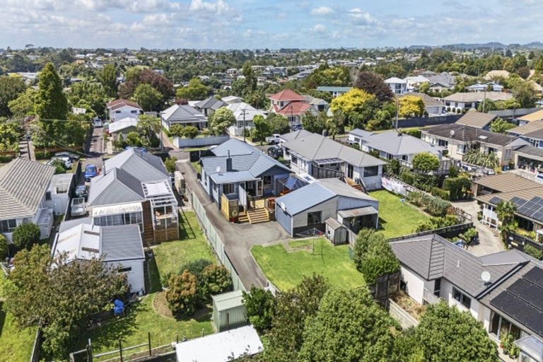 Photo of property in 17 Tainui Street, Welbourn, New Plymouth, 4312