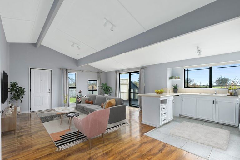 Photo of property in 31f Springs Road, Parakai, 0830