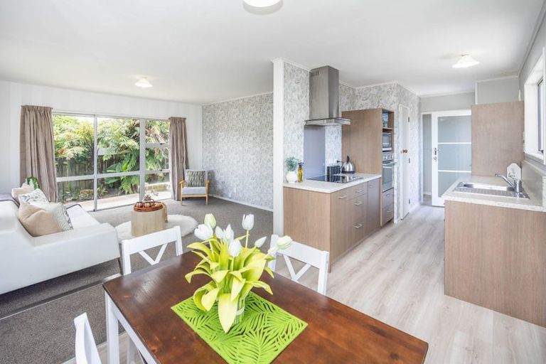 Photo of property in 35 Karen Crescent, Dinsdale, Hamilton, 3204