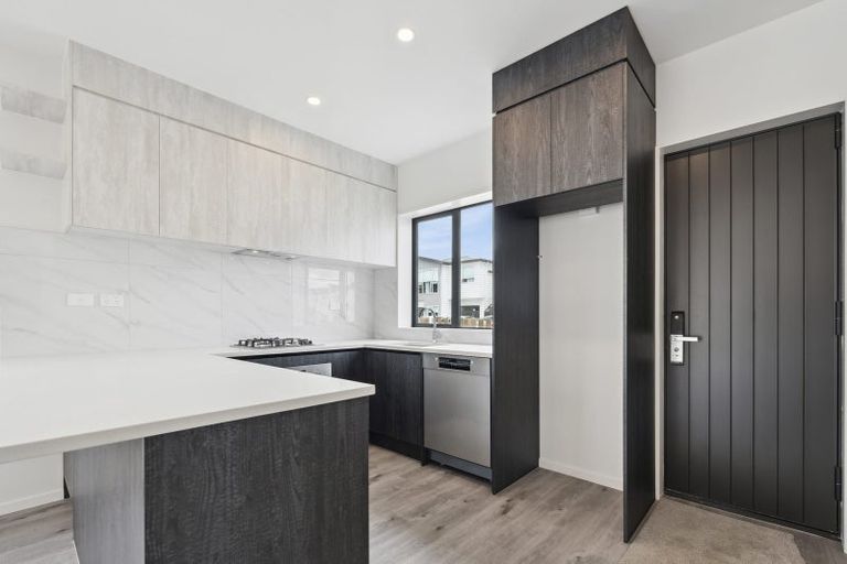 Photo of property in 52 Opoka Street, Papakura, 2110