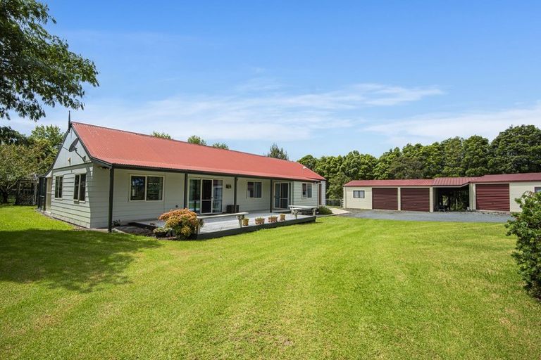 Photo of property in 66 Saleyards Road, Kauri, Kamo, 0185