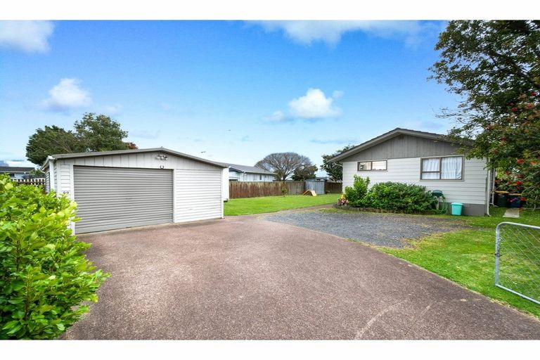 Photo of property in 99 Bruce Mclaren Road, Henderson, Auckland, 0612