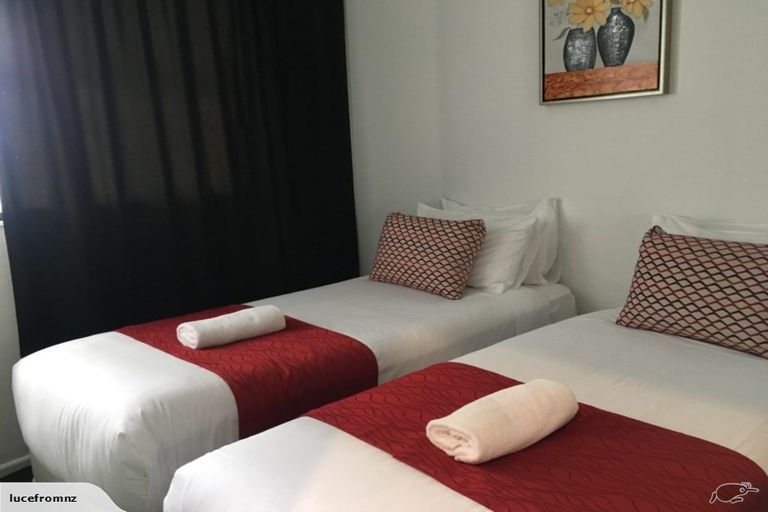 Photo of property in Terrace Garden Apartments, 13d/120 The Terrace, Wellington Central, Wellington, 6011