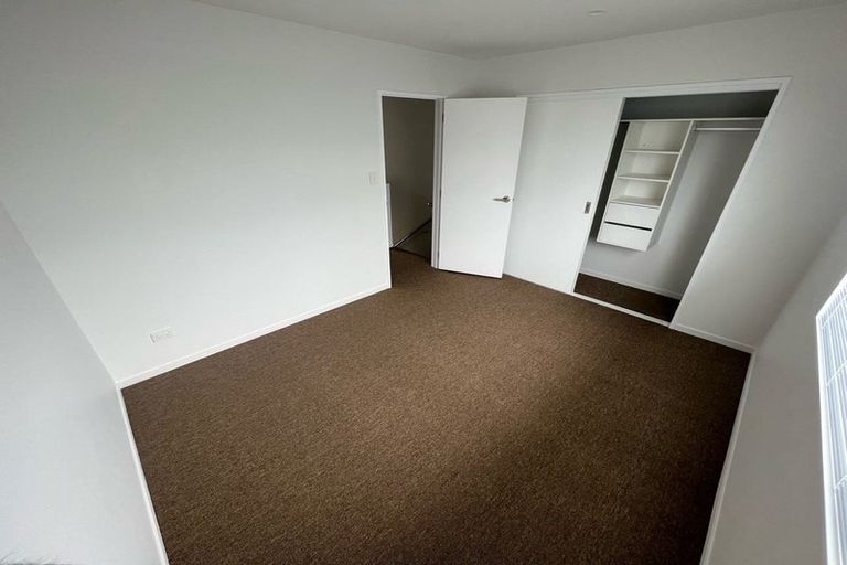 Photo of property in 11a Crestview Rise, Papakura, 2110