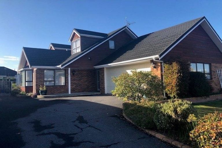 Photo of property in 3 Comeskey Grove, Elderslea, Upper Hutt, 5018