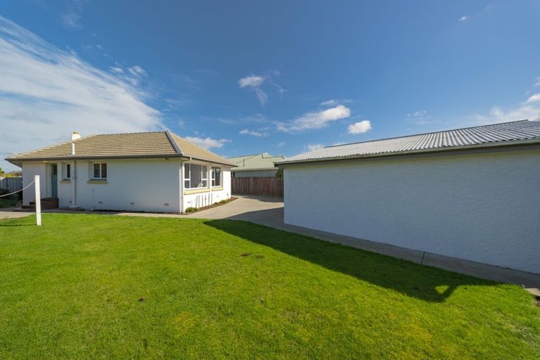 Photo of property in 16 Manuka Street, Mairehau, Christchurch, 8013