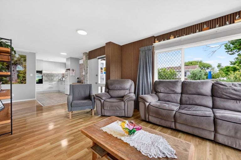 Photo of property in 29a Thorburn Avenue, Red Beach, 0932